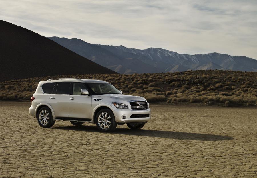  Infiniti QX56 2011 года  (фото 41 из 74)